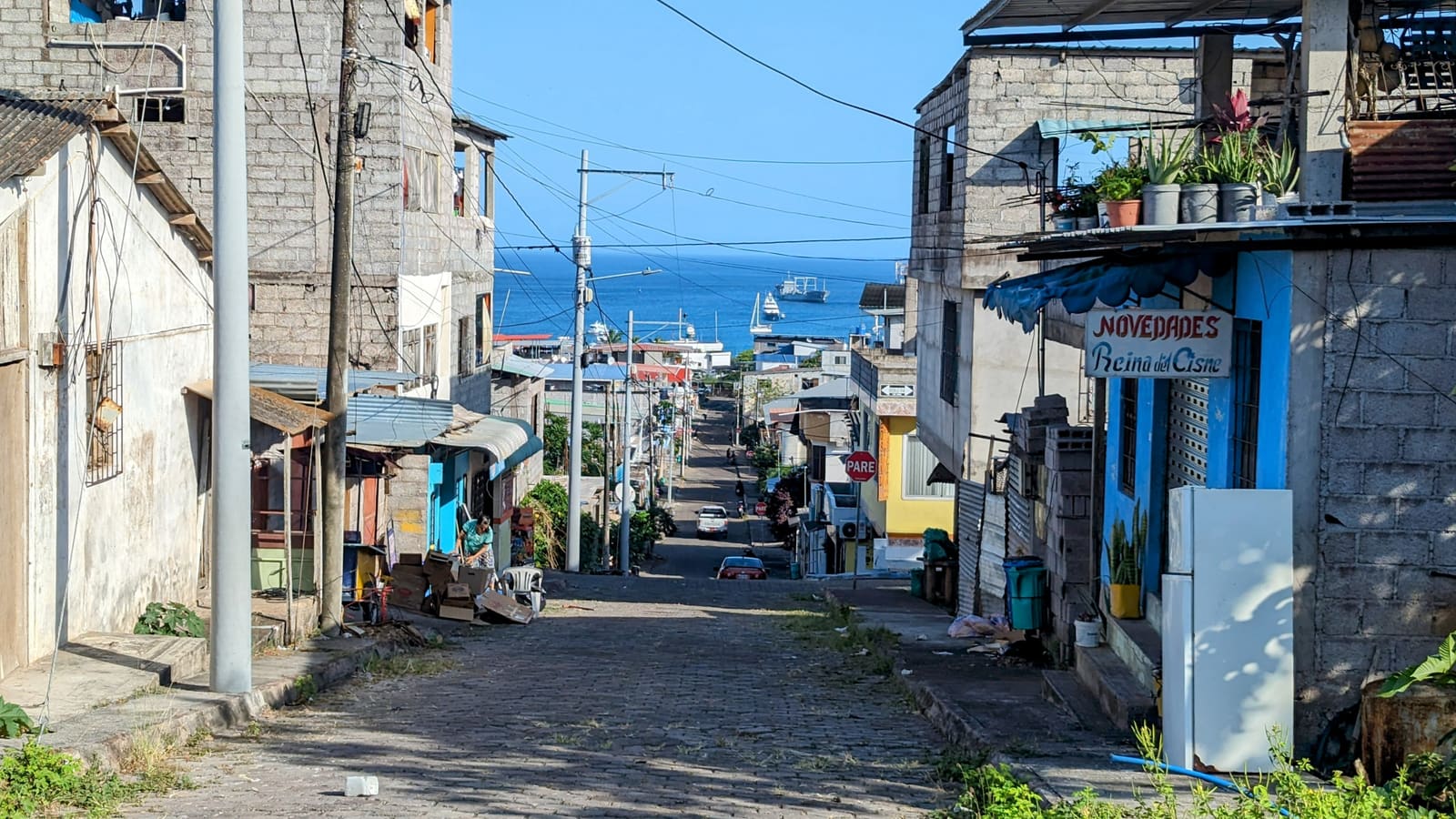 Street running downhill to the harbor in Puerto Baquerizo Moreno